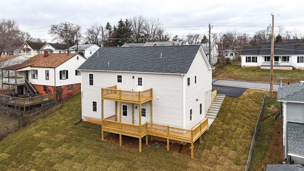 127 S WAVERLEY ST, STAUNTON, Virginia 24401, ,Residential,127 S WAVERLEY ST,677747 MLS # 677747 127 S WAVERLEY ST, STAUNTON, Virginia 24401, ,Residential,127 S WAVERLEY ST,677747 MLS # 677747