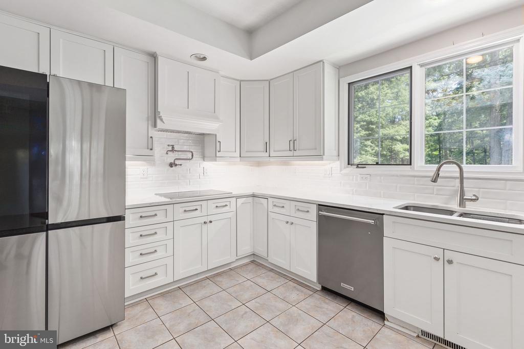 13801 HUNTING RUN DR, FREDERICKSBURG, Virginia 22407, 6 Bedrooms Bedrooms, ,4 BathroomsBathrooms,Residential,13801 HUNTING RUN DR,VASP2041908 MLS # VASP2041908 13801 HUNTING RUN DR, FREDERICKSBURG, Virginia 22407, 6 Bedrooms Bedrooms, ,4 BathroomsBathrooms,Residential,13801 HUNTING RUN DR,VASP2041908 MLS # VASP2041908