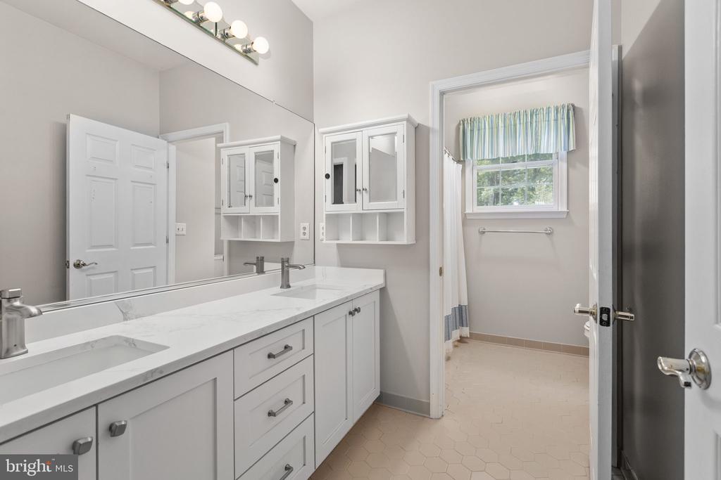 13801 HUNTING RUN DR, FREDERICKSBURG, Virginia 22407, 6 Bedrooms Bedrooms, ,4 BathroomsBathrooms,Residential,13801 HUNTING RUN DR,VASP2041908 MLS # VASP2041908 13801 HUNTING RUN DR, FREDERICKSBURG, Virginia 22407, 6 Bedrooms Bedrooms, ,4 BathroomsBathrooms,Residential,13801 HUNTING RUN DR,VASP2041908 MLS # VASP2041908