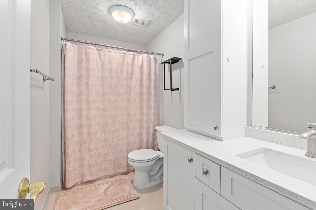 13801 HUNTING RUN DR, FREDERICKSBURG, Virginia 22407, 6 Bedrooms Bedrooms, ,4 BathroomsBathrooms,Residential,13801 HUNTING RUN DR,VASP2041908 MLS # VASP2041908 13801 HUNTING RUN DR, FREDERICKSBURG, Virginia 22407, 6 Bedrooms Bedrooms, ,4 BathroomsBathrooms,Residential,13801 HUNTING RUN DR,VASP2041908 MLS # VASP2041908