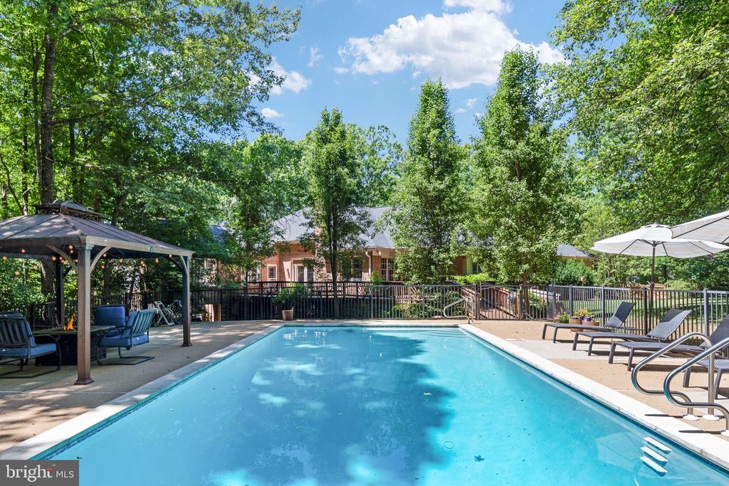 13801 HUNTING RUN DR, FREDERICKSBURG, Virginia 22407, 6 Bedrooms Bedrooms, ,4 BathroomsBathrooms,Residential,13801 HUNTING RUN DR,VASP2041908 MLS # VASP2041908 13801 HUNTING RUN DR, FREDERICKSBURG, Virginia 22407, 6 Bedrooms Bedrooms, ,4 BathroomsBathrooms,Residential,13801 HUNTING RUN DR,VASP2041908 MLS # VASP2041908