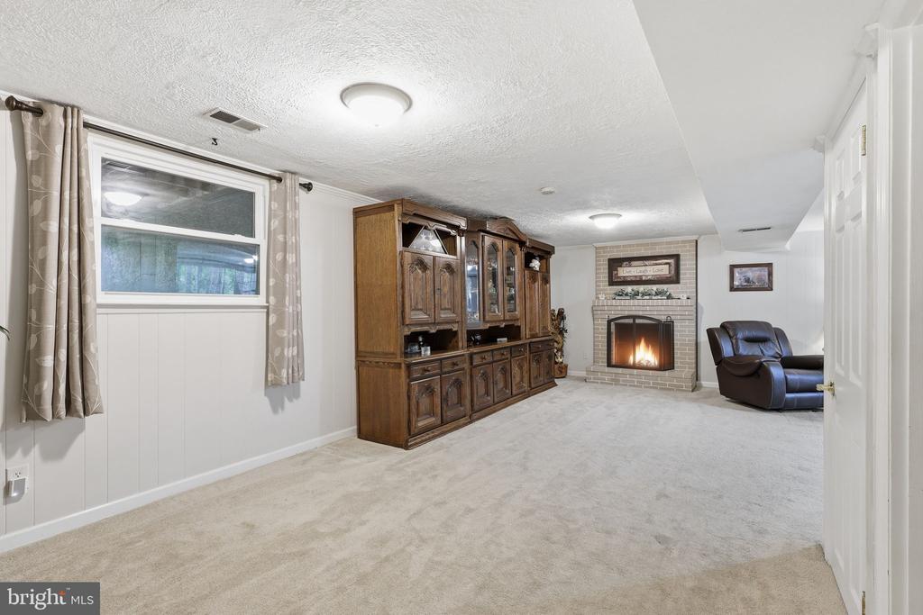 13408 BLACK MEADOW RD, SPOTSYLVANIA, Virginia 22553, 4 Bedrooms Bedrooms, ,3 BathroomsBathrooms,Residential,13408 BLACK MEADOW RD,VASP2042054 MLS # VASP2042054 13408 BLACK MEADOW RD, SPOTSYLVANIA, Virginia 22553, 4 Bedrooms Bedrooms, ,3 BathroomsBathrooms,Residential,13408 BLACK MEADOW RD,VASP2042054 MLS # VASP2042054