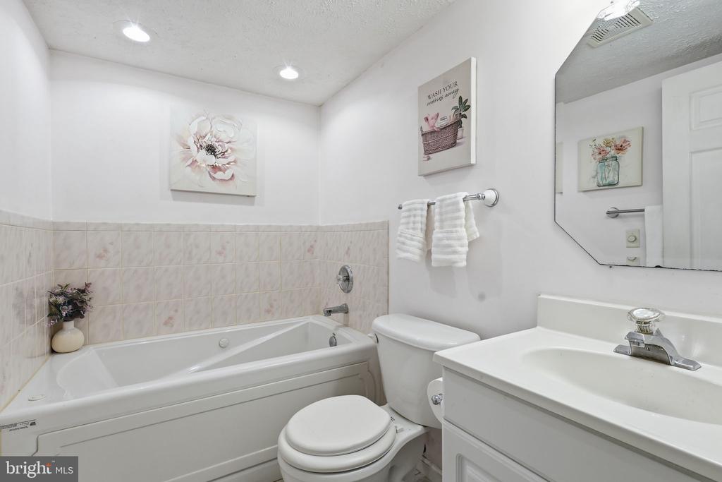 13408 BLACK MEADOW RD, SPOTSYLVANIA, Virginia 22553, 4 Bedrooms Bedrooms, ,3 BathroomsBathrooms,Residential,13408 BLACK MEADOW RD,VASP2042054 MLS # VASP2042054 13408 BLACK MEADOW RD, SPOTSYLVANIA, Virginia 22553, 4 Bedrooms Bedrooms, ,3 BathroomsBathrooms,Residential,13408 BLACK MEADOW RD,VASP2042054 MLS # VASP2042054