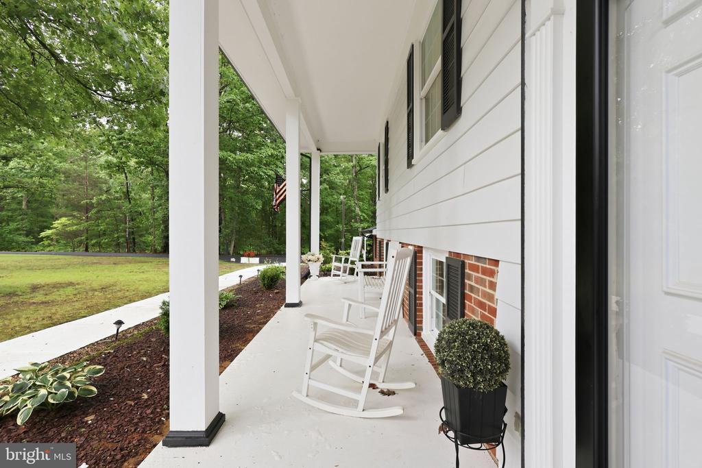 13408 BLACK MEADOW RD, SPOTSYLVANIA, Virginia 22553, 4 Bedrooms Bedrooms, ,3 BathroomsBathrooms,Residential,13408 BLACK MEADOW RD,VASP2042054 MLS # VASP2042054 13408 BLACK MEADOW RD, SPOTSYLVANIA, Virginia 22553, 4 Bedrooms Bedrooms, ,3 BathroomsBathrooms,Residential,13408 BLACK MEADOW RD,VASP2042054 MLS # VASP2042054