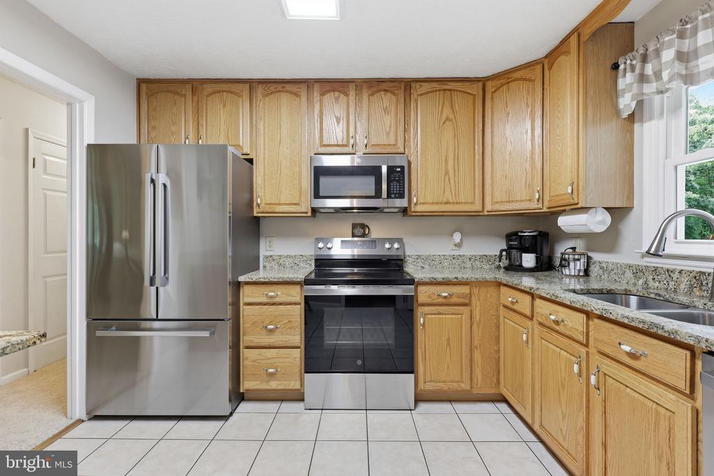 13408 BLACK MEADOW RD, SPOTSYLVANIA, Virginia 22553, 4 Bedrooms Bedrooms, ,3 BathroomsBathrooms,Residential,13408 BLACK MEADOW RD,VASP2042054 MLS # VASP2042054 13408 BLACK MEADOW RD, SPOTSYLVANIA, Virginia 22553, 4 Bedrooms Bedrooms, ,3 BathroomsBathrooms,Residential,13408 BLACK MEADOW RD,VASP2042054 MLS # VASP2042054