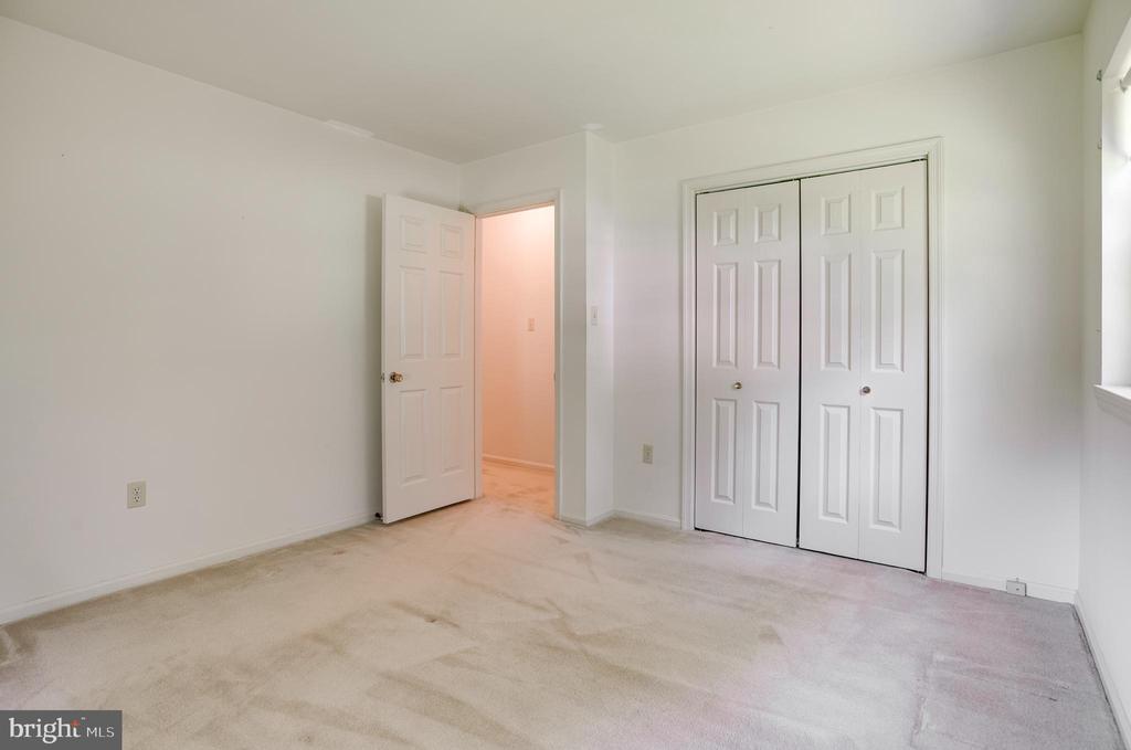 7077 WESTMORELAND DR, WARRENTON, Virginia 20187, 3 Bedrooms Bedrooms, ,2 BathroomsBathrooms,Residential,7077 WESTMORELAND DR,VAFQ2022168 MLS # VAFQ2022168 7077 WESTMORELAND DR, WARRENTON, Virginia 20187, 3 Bedrooms Bedrooms, ,2 BathroomsBathrooms,Residential,7077 WESTMORELAND DR,VAFQ2022168 MLS # VAFQ2022168