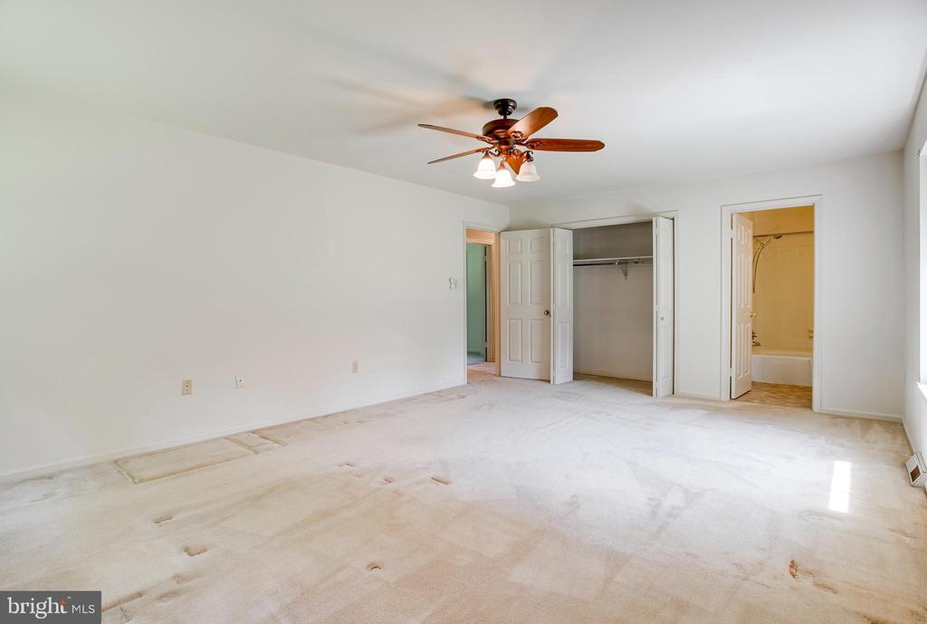 7077 WESTMORELAND DR, WARRENTON, Virginia 20187, 3 Bedrooms Bedrooms, ,2 BathroomsBathrooms,Residential,7077 WESTMORELAND DR,VAFQ2022168 MLS # VAFQ2022168 7077 WESTMORELAND DR, WARRENTON, Virginia 20187, 3 Bedrooms Bedrooms, ,2 BathroomsBathrooms,Residential,7077 WESTMORELAND DR,VAFQ2022168 MLS # VAFQ2022168