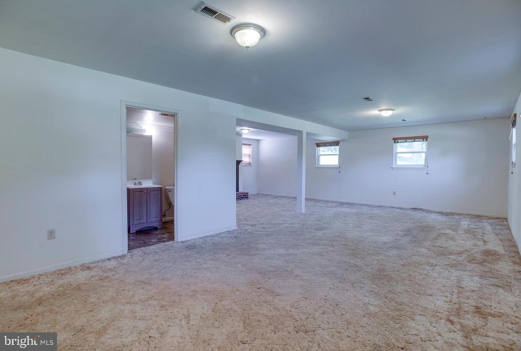 7077 WESTMORELAND DR, WARRENTON, Virginia 20187, 3 Bedrooms Bedrooms, ,2 BathroomsBathrooms,Residential,7077 WESTMORELAND DR,VAFQ2022168 MLS # VAFQ2022168 7077 WESTMORELAND DR, WARRENTON, Virginia 20187, 3 Bedrooms Bedrooms, ,2 BathroomsBathrooms,Residential,7077 WESTMORELAND DR,VAFQ2022168 MLS # VAFQ2022168
