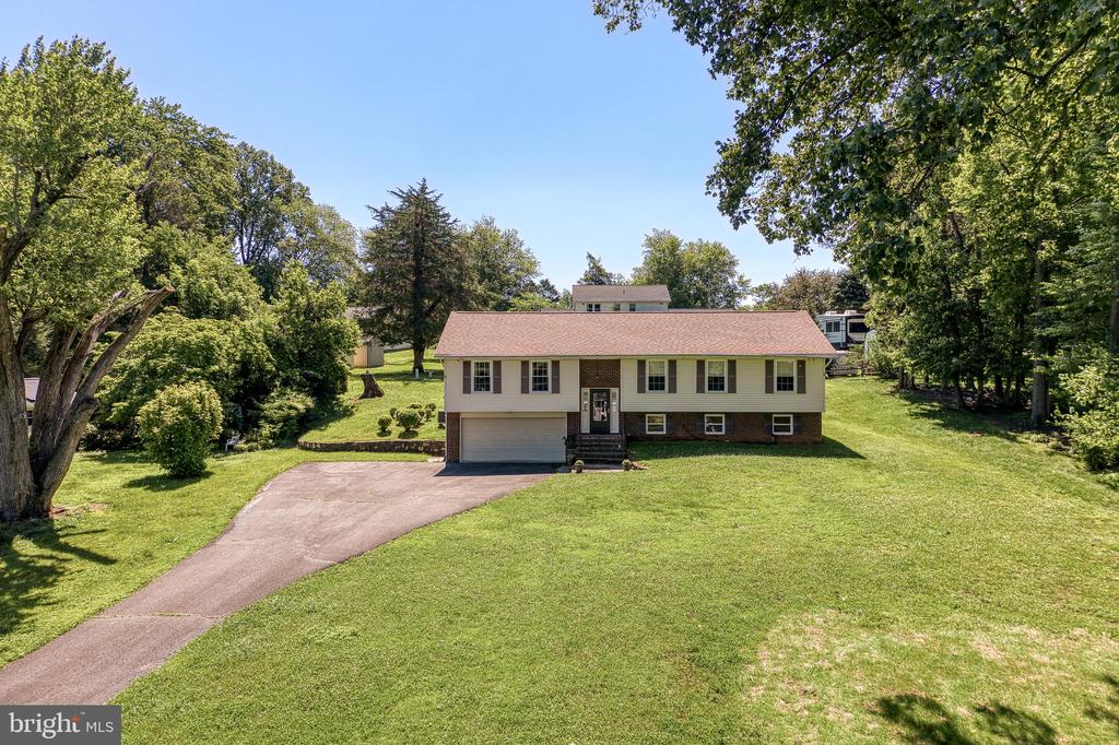 7077 WESTMORELAND DR, WARRENTON, Virginia 20187, 3 Bedrooms Bedrooms, ,2 BathroomsBathrooms,Residential,7077 WESTMORELAND DR,VAFQ2022168 MLS # VAFQ2022168 7077 WESTMORELAND DR, WARRENTON, Virginia 20187, 3 Bedrooms Bedrooms, ,2 BathroomsBathrooms,Residential,7077 WESTMORELAND DR,VAFQ2022168 MLS # VAFQ2022168