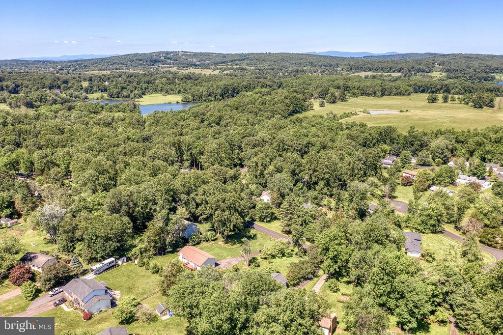 7077 WESTMORELAND DR, WARRENTON, Virginia 20187, 3 Bedrooms Bedrooms, ,2 BathroomsBathrooms,Residential,7077 WESTMORELAND DR,VAFQ2022168 MLS # VAFQ2022168 7077 WESTMORELAND DR, WARRENTON, Virginia 20187, 3 Bedrooms Bedrooms, ,2 BathroomsBathrooms,Residential,7077 WESTMORELAND DR,VAFQ2022168 MLS # VAFQ2022168
