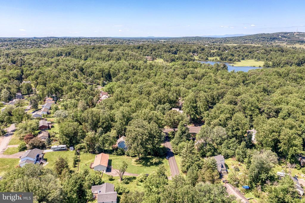 7077 WESTMORELAND DR, WARRENTON, Virginia 20187, 3 Bedrooms Bedrooms, ,2 BathroomsBathrooms,Residential,7077 WESTMORELAND DR,VAFQ2022168 MLS # VAFQ2022168 7077 WESTMORELAND DR, WARRENTON, Virginia 20187, 3 Bedrooms Bedrooms, ,2 BathroomsBathrooms,Residential,7077 WESTMORELAND DR,VAFQ2022168 MLS # VAFQ2022168