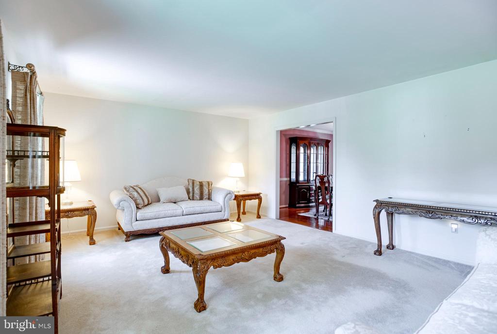 7077 WESTMORELAND DR, WARRENTON, Virginia 20187, 3 Bedrooms Bedrooms, ,2 BathroomsBathrooms,Residential,7077 WESTMORELAND DR,VAFQ2022168 MLS # VAFQ2022168 7077 WESTMORELAND DR, WARRENTON, Virginia 20187, 3 Bedrooms Bedrooms, ,2 BathroomsBathrooms,Residential,7077 WESTMORELAND DR,VAFQ2022168 MLS # VAFQ2022168