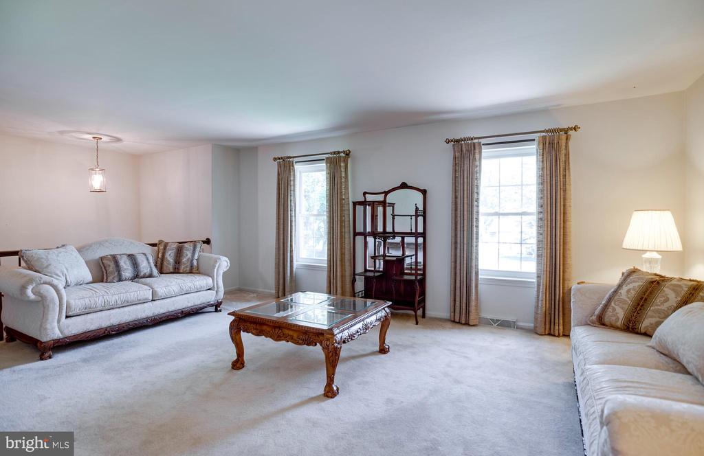 7077 WESTMORELAND DR, WARRENTON, Virginia 20187, 3 Bedrooms Bedrooms, ,2 BathroomsBathrooms,Residential,7077 WESTMORELAND DR,VAFQ2022168 MLS # VAFQ2022168 7077 WESTMORELAND DR, WARRENTON, Virginia 20187, 3 Bedrooms Bedrooms, ,2 BathroomsBathrooms,Residential,7077 WESTMORELAND DR,VAFQ2022168 MLS # VAFQ2022168