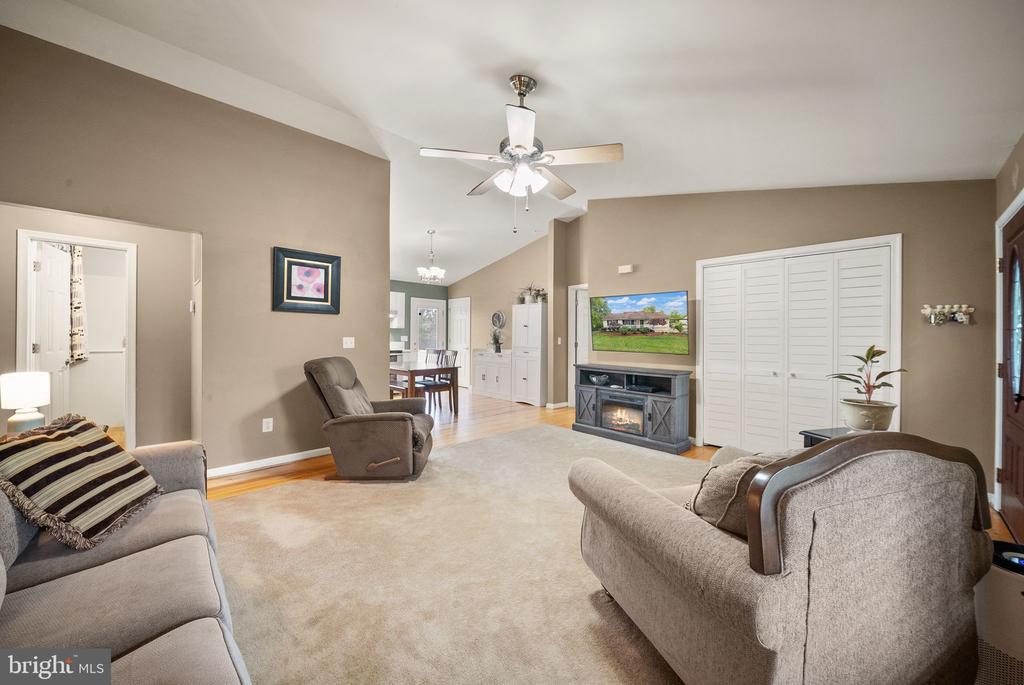 24346 OAK FOREST DR, RAPIDAN, Virginia 22733, 3 Bedrooms Bedrooms, ,3 BathroomsBathrooms,Residential,24346 OAK FOREST DR,VACU2013716 MLS # VACU2013716