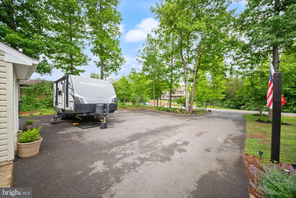 24346 OAK FOREST DR, RAPIDAN, Virginia 22733, 3 Bedrooms Bedrooms, ,3 BathroomsBathrooms,Residential,24346 OAK FOREST DR,VACU2013716 MLS # VACU2013716