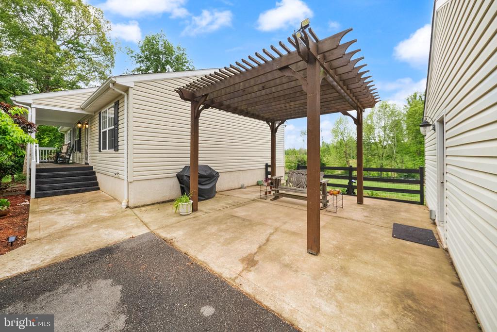 24346 OAK FOREST DR, RAPIDAN, Virginia 22733, 3 Bedrooms Bedrooms, ,3 BathroomsBathrooms,Residential,24346 OAK FOREST DR,VACU2013716 MLS # VACU2013716