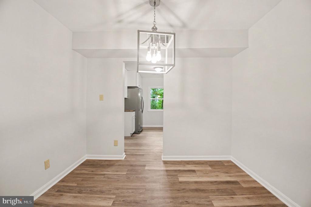 13 BENTLEY CT, FREDERICKSBURG, Virginia 22408, 3 Bedrooms Bedrooms, ,1 BathroomBathrooms,Residential,OLDE GREENWICH,13 BENTLEY CT,VASP2042290 MLS # VASP2042290