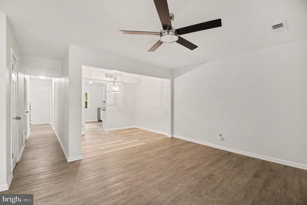 13 BENTLEY CT, FREDERICKSBURG, Virginia 22408, 3 Bedrooms Bedrooms, ,1 BathroomBathrooms,Residential,OLDE GREENWICH,13 BENTLEY CT,VASP2042290 MLS # VASP2042290