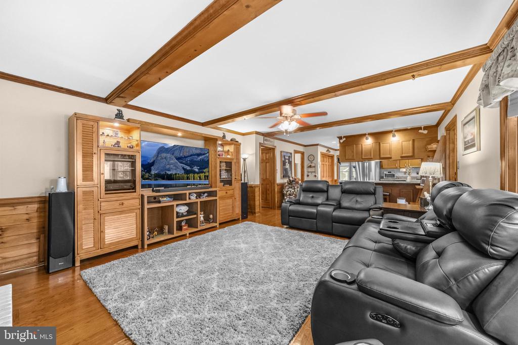 1 RODEO CT, FREDERICKSBURG, Virginia 22407, 4 Bedrooms Bedrooms, ,2 BathroomsBathrooms,Residential,BREEZEWOOD,1 RODEO CT,VASP2041102 MLS # VASP2041102