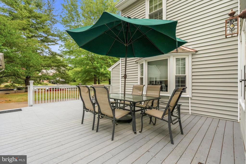 1 RODEO CT, FREDERICKSBURG, Virginia 22407, 4 Bedrooms Bedrooms, ,2 BathroomsBathrooms,Residential,BREEZEWOOD,1 RODEO CT,VASP2041102 MLS # VASP2041102