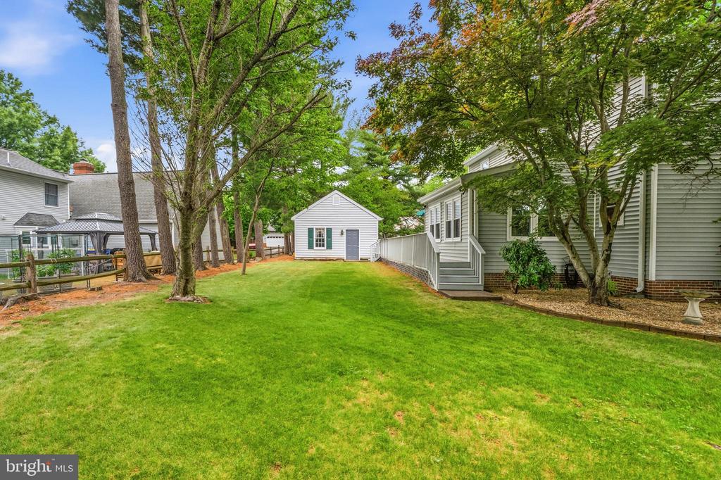 1 RODEO CT, FREDERICKSBURG, Virginia 22407, 4 Bedrooms Bedrooms, ,2 BathroomsBathrooms,Residential,BREEZEWOOD,1 RODEO CT,VASP2041102 MLS # VASP2041102