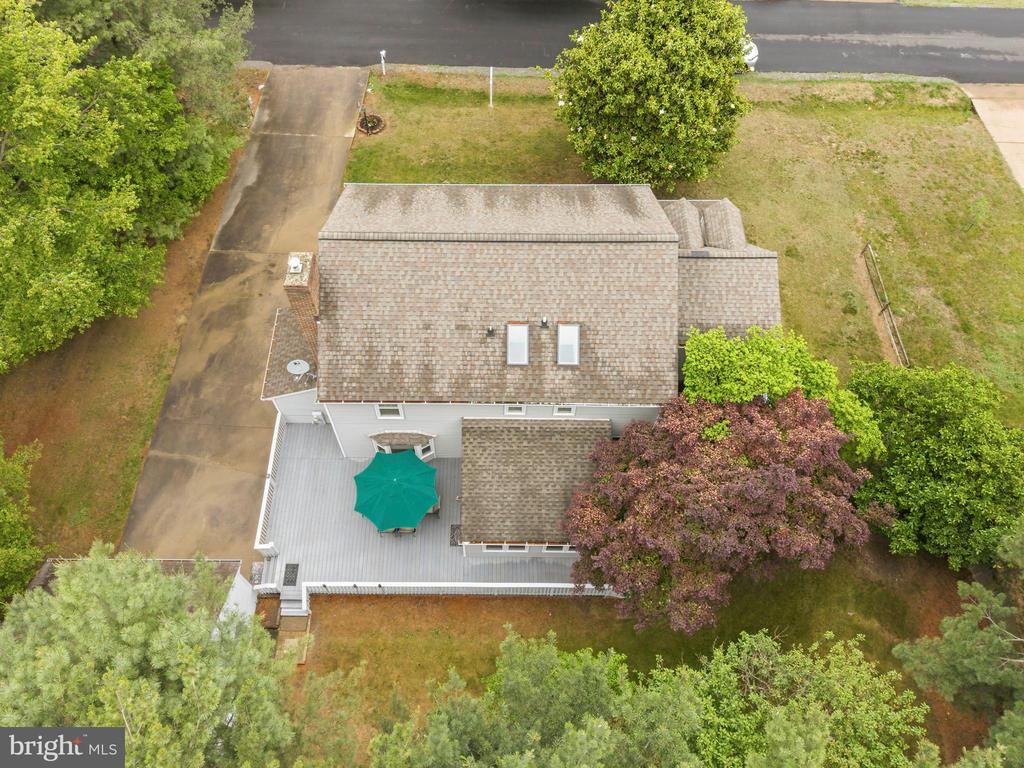 1 RODEO CT, FREDERICKSBURG, Virginia 22407, 4 Bedrooms Bedrooms, ,2 BathroomsBathrooms,Residential,BREEZEWOOD,1 RODEO CT,VASP2041102 MLS # VASP2041102