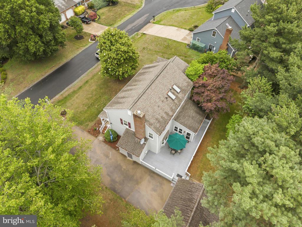 1 RODEO CT, FREDERICKSBURG, Virginia 22407, 4 Bedrooms Bedrooms, ,2 BathroomsBathrooms,Residential,BREEZEWOOD,1 RODEO CT,VASP2041102 MLS # VASP2041102