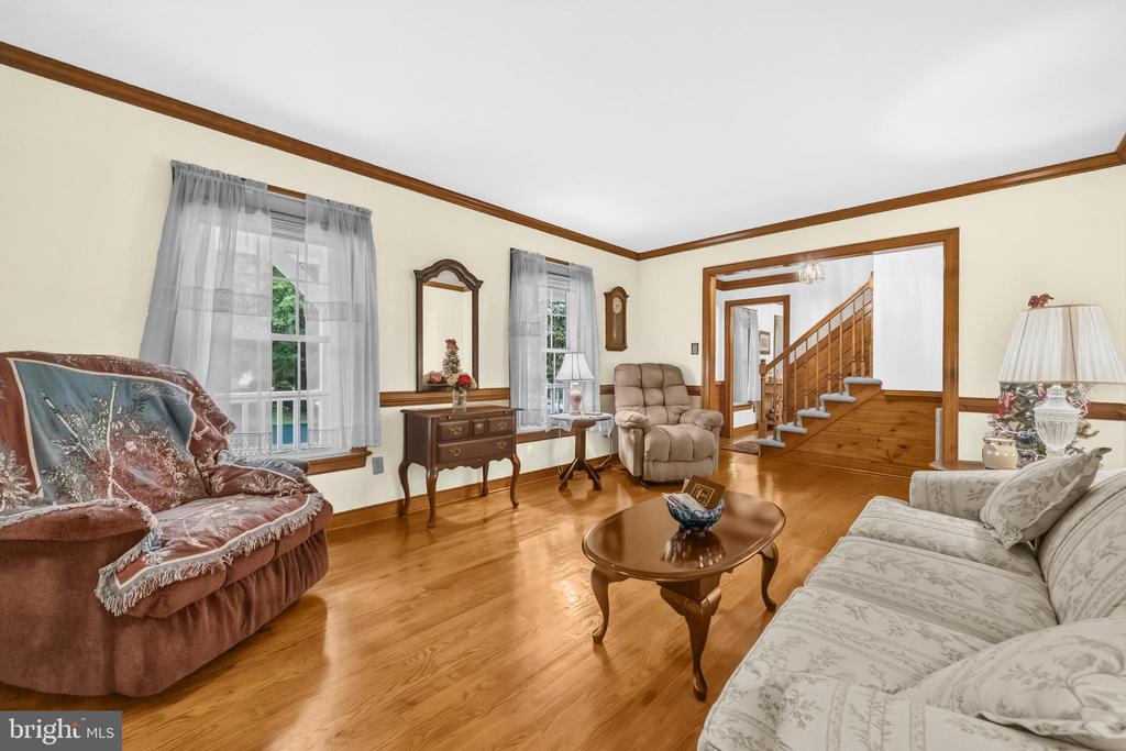 1 RODEO CT, FREDERICKSBURG, Virginia 22407, 4 Bedrooms Bedrooms, ,2 BathroomsBathrooms,Residential,BREEZEWOOD,1 RODEO CT,VASP2041102 MLS # VASP2041102
