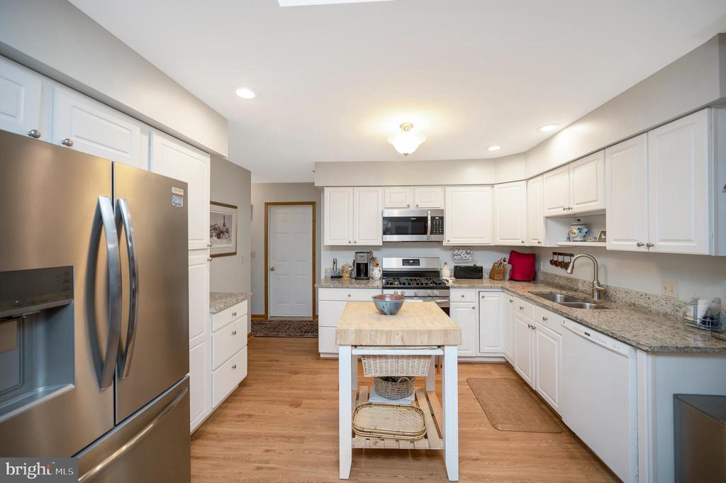 2402 LAKEVIEW PARKWAY, LOCUST GROVE, Virginia 22508, 3 Bedrooms Bedrooms, ,2 BathroomsBathrooms,Residential,2402 LAKEVIEW PARKWAY,VAOR2014284 MLS # VAOR2014284 2402 LAKEVIEW PARKWAY, LOCUST GROVE, Virginia 22508, 3 Bedrooms Bedrooms, ,2 BathroomsBathrooms,Residential,2402 LAKEVIEW PARKWAY,VAOR2014284 MLS # VAOR2014284