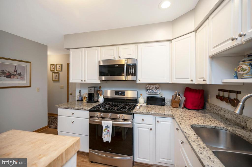 2402 LAKEVIEW PARKWAY, LOCUST GROVE, Virginia 22508, 3 Bedrooms Bedrooms, ,2 BathroomsBathrooms,Residential,2402 LAKEVIEW PARKWAY,VAOR2014284 MLS # VAOR2014284 2402 LAKEVIEW PARKWAY, LOCUST GROVE, Virginia 22508, 3 Bedrooms Bedrooms, ,2 BathroomsBathrooms,Residential,2402 LAKEVIEW PARKWAY,VAOR2014284 MLS # VAOR2014284