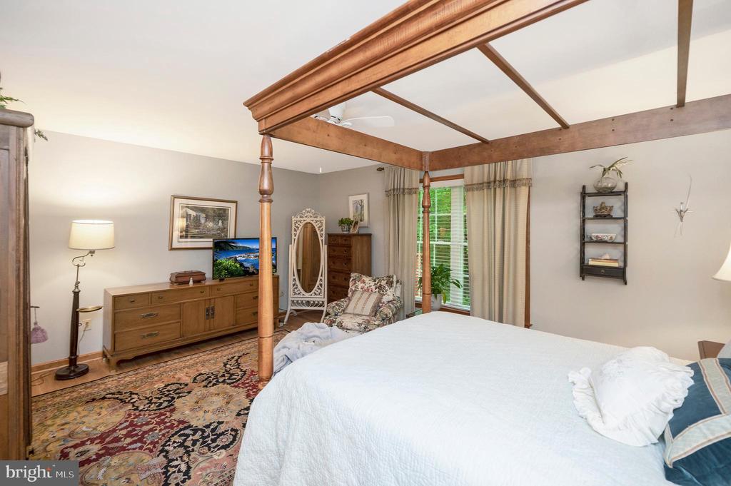 2402 LAKEVIEW PARKWAY, LOCUST GROVE, Virginia 22508, 3 Bedrooms Bedrooms, ,2 BathroomsBathrooms,Residential,2402 LAKEVIEW PARKWAY,VAOR2014284 MLS # VAOR2014284 2402 LAKEVIEW PARKWAY, LOCUST GROVE, Virginia 22508, 3 Bedrooms Bedrooms, ,2 BathroomsBathrooms,Residential,2402 LAKEVIEW PARKWAY,VAOR2014284 MLS # VAOR2014284