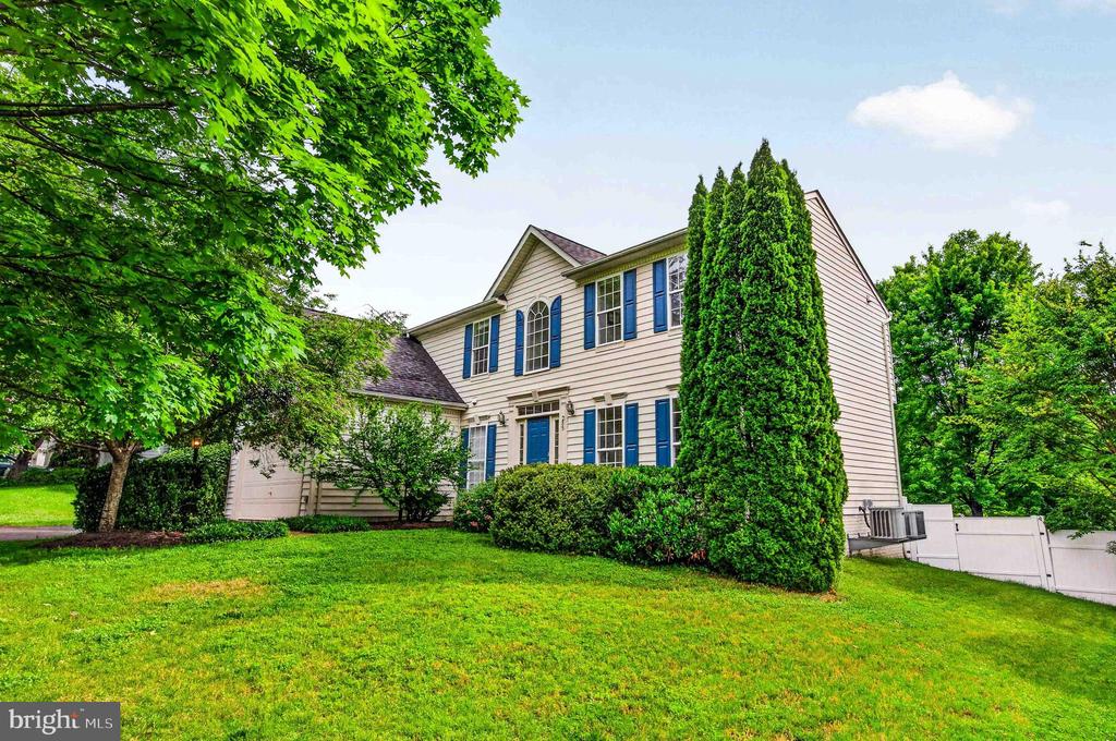 235 CANNON WAY, WARRENTON, Virginia 20186, 4 Bedrooms Bedrooms, ,3 BathroomsBathrooms,Residential,235 CANNON WAY,VAFQ2022294 MLS # VAFQ2022294 235 CANNON WAY, WARRENTON, Virginia 20186, 4 Bedrooms Bedrooms, ,3 BathroomsBathrooms,Residential,235 CANNON WAY,VAFQ2022294 MLS # VAFQ2022294