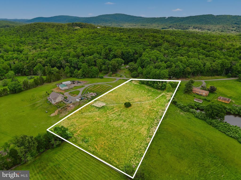 0 WILSON ROAD, MARSHALL, Virginia 20115, 5 Bedrooms Bedrooms, ,6 BathroomsBathrooms,Residential,0 WILSON ROAD,VAFQ2022246 MLS # VAFQ2022246 0 WILSON ROAD, MARSHALL, Virginia 20115, 5 Bedrooms Bedrooms, ,6 BathroomsBathrooms,Residential,0 WILSON ROAD,VAFQ2022246 MLS # VAFQ2022246