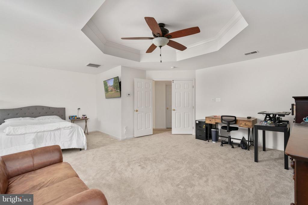 11324 LONG BRANCH WAY, FREDERICKSBURG, Virginia 22408, 5 Bedrooms Bedrooms, ,3 BathroomsBathrooms,Residential,11324 LONG BRANCH WAY,VASP2042326 MLS # VASP2042326 11324 LONG BRANCH WAY, FREDERICKSBURG, Virginia 22408, 5 Bedrooms Bedrooms, ,3 BathroomsBathrooms,Residential,11324 LONG BRANCH WAY,VASP2042326 MLS # VASP2042326