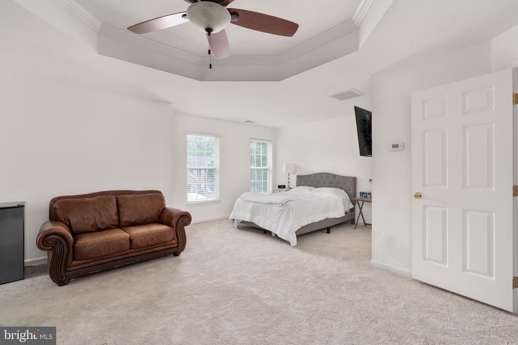 11324 LONG BRANCH WAY, FREDERICKSBURG, Virginia 22408, 5 Bedrooms Bedrooms, ,3 BathroomsBathrooms,Residential,11324 LONG BRANCH WAY,VASP2042326 MLS # VASP2042326 11324 LONG BRANCH WAY, FREDERICKSBURG, Virginia 22408, 5 Bedrooms Bedrooms, ,3 BathroomsBathrooms,Residential,11324 LONG BRANCH WAY,VASP2042326 MLS # VASP2042326