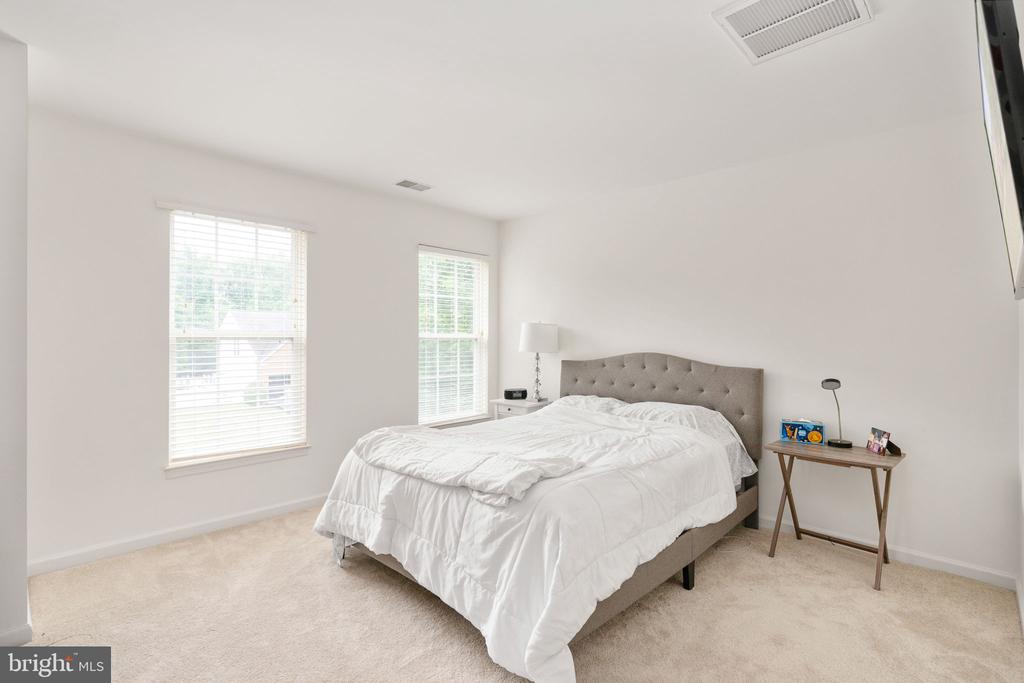11324 LONG BRANCH WAY, FREDERICKSBURG, Virginia 22408, 5 Bedrooms Bedrooms, ,3 BathroomsBathrooms,Residential,11324 LONG BRANCH WAY,VASP2042326 MLS # VASP2042326 11324 LONG BRANCH WAY, FREDERICKSBURG, Virginia 22408, 5 Bedrooms Bedrooms, ,3 BathroomsBathrooms,Residential,11324 LONG BRANCH WAY,VASP2042326 MLS # VASP2042326