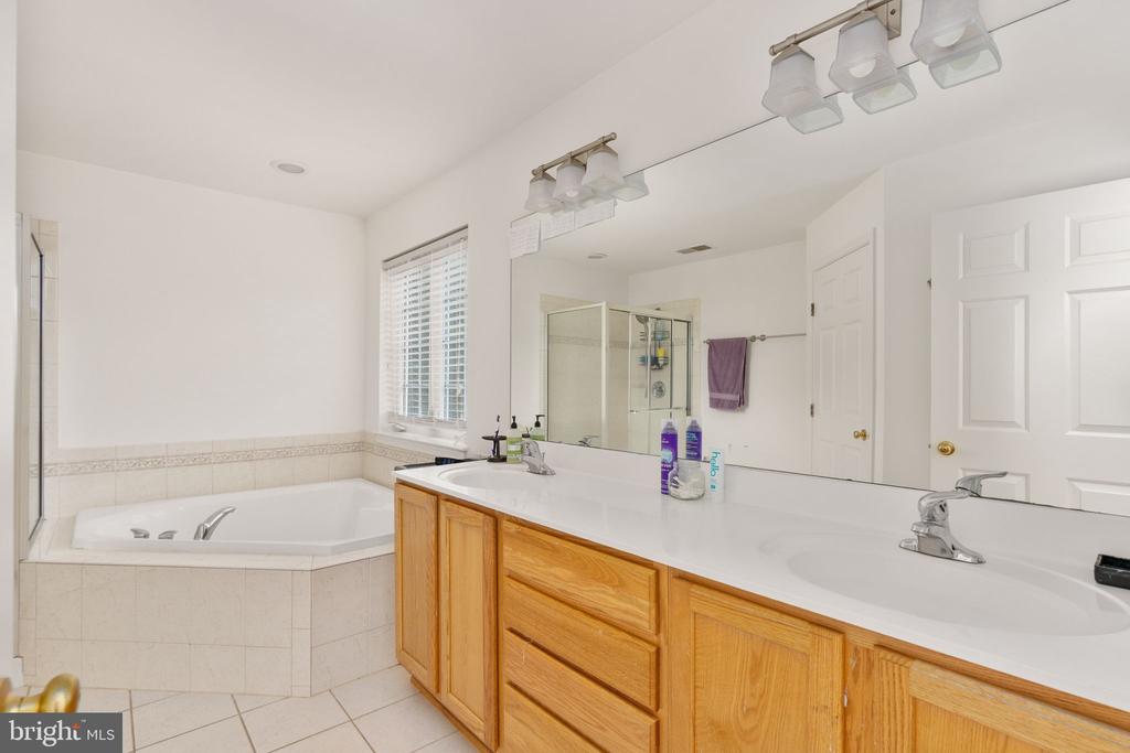 11324 LONG BRANCH WAY, FREDERICKSBURG, Virginia 22408, 5 Bedrooms Bedrooms, ,3 BathroomsBathrooms,Residential,11324 LONG BRANCH WAY,VASP2042326 MLS # VASP2042326 11324 LONG BRANCH WAY, FREDERICKSBURG, Virginia 22408, 5 Bedrooms Bedrooms, ,3 BathroomsBathrooms,Residential,11324 LONG BRANCH WAY,VASP2042326 MLS # VASP2042326