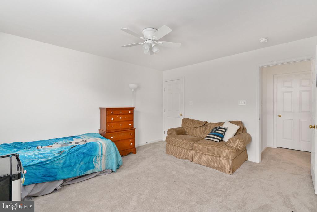 11324 LONG BRANCH WAY, FREDERICKSBURG, Virginia 22408, 5 Bedrooms Bedrooms, ,3 BathroomsBathrooms,Residential,11324 LONG BRANCH WAY,VASP2042326 MLS # VASP2042326 11324 LONG BRANCH WAY, FREDERICKSBURG, Virginia 22408, 5 Bedrooms Bedrooms, ,3 BathroomsBathrooms,Residential,11324 LONG BRANCH WAY,VASP2042326 MLS # VASP2042326
