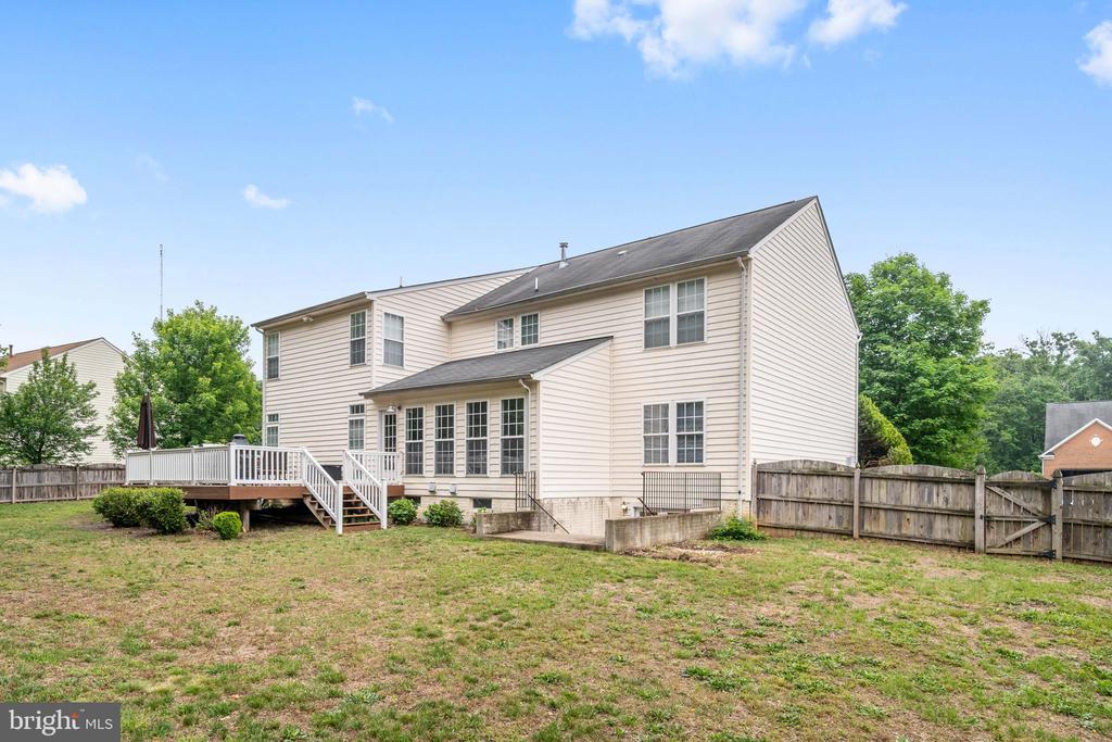 11324 LONG BRANCH WAY, FREDERICKSBURG, Virginia 22408, 5 Bedrooms Bedrooms, ,3 BathroomsBathrooms,Residential,11324 LONG BRANCH WAY,VASP2042326 MLS # VASP2042326 11324 LONG BRANCH WAY, FREDERICKSBURG, Virginia 22408, 5 Bedrooms Bedrooms, ,3 BathroomsBathrooms,Residential,11324 LONG BRANCH WAY,VASP2042326 MLS # VASP2042326