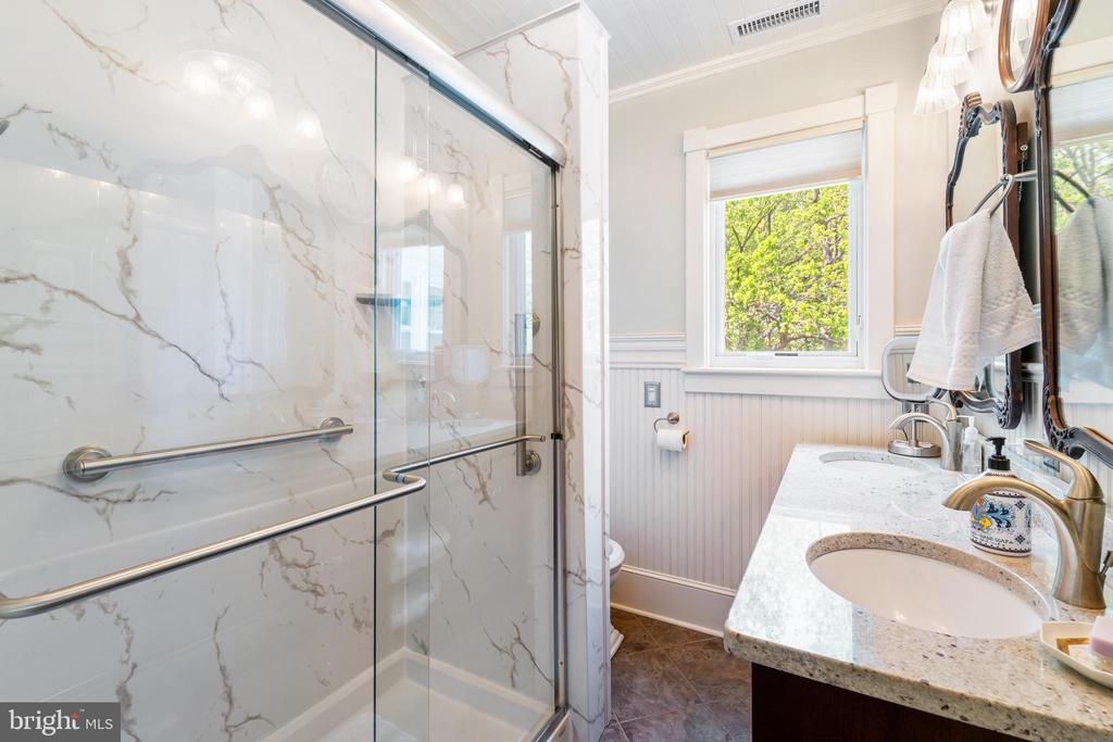 67 THOMAS JEFFERSON PKWY, PALMYRA, Virginia 22963, 5 Bedrooms Bedrooms, ,2 BathroomsBathrooms,Residential,67 THOMAS JEFFERSON PKWY,VAFN2000690 MLS # VAFN2000690