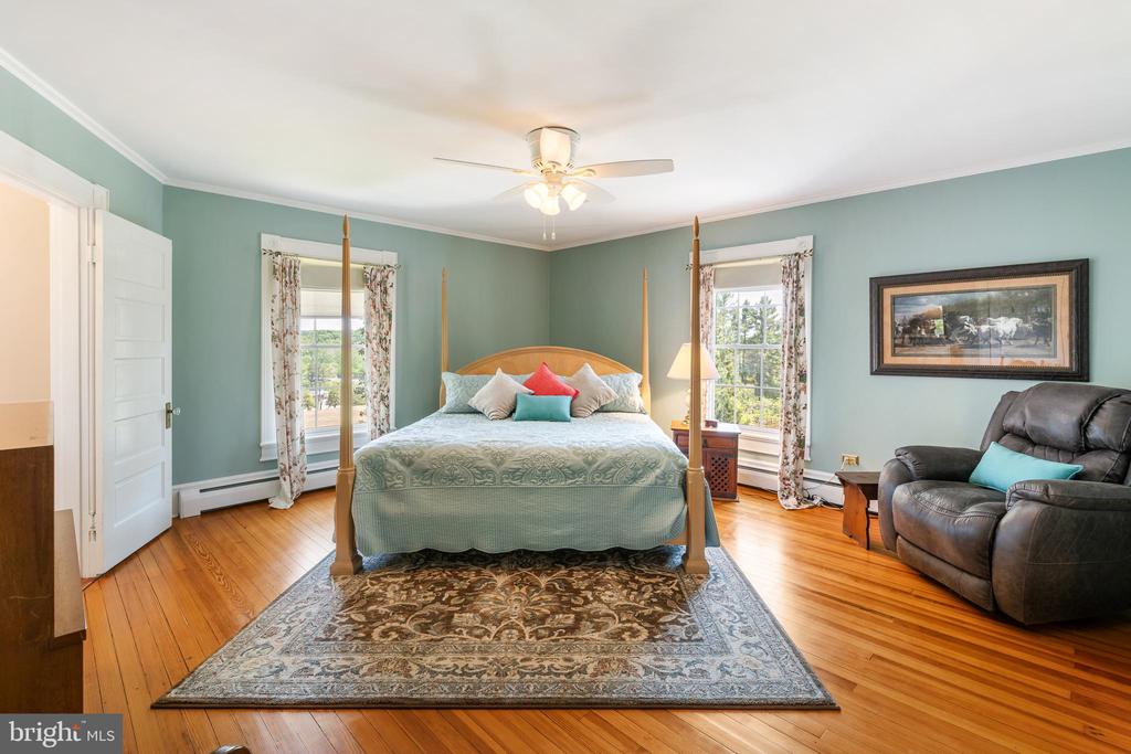 67 THOMAS JEFFERSON PKWY, PALMYRA, Virginia 22963, 5 Bedrooms Bedrooms, ,2 BathroomsBathrooms,Residential,67 THOMAS JEFFERSON PKWY,VAFN2000690 MLS # VAFN2000690