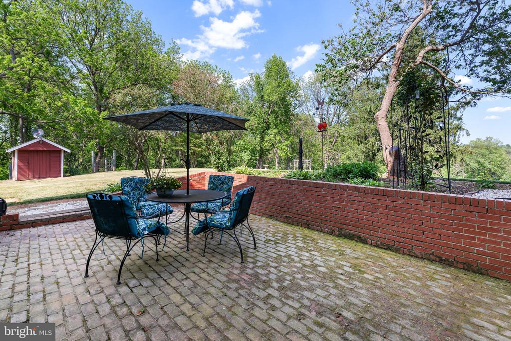 67 THOMAS JEFFERSON PKWY, PALMYRA, Virginia 22963, 5 Bedrooms Bedrooms, ,2 BathroomsBathrooms,Residential,67 THOMAS JEFFERSON PKWY,VAFN2000690 MLS # VAFN2000690