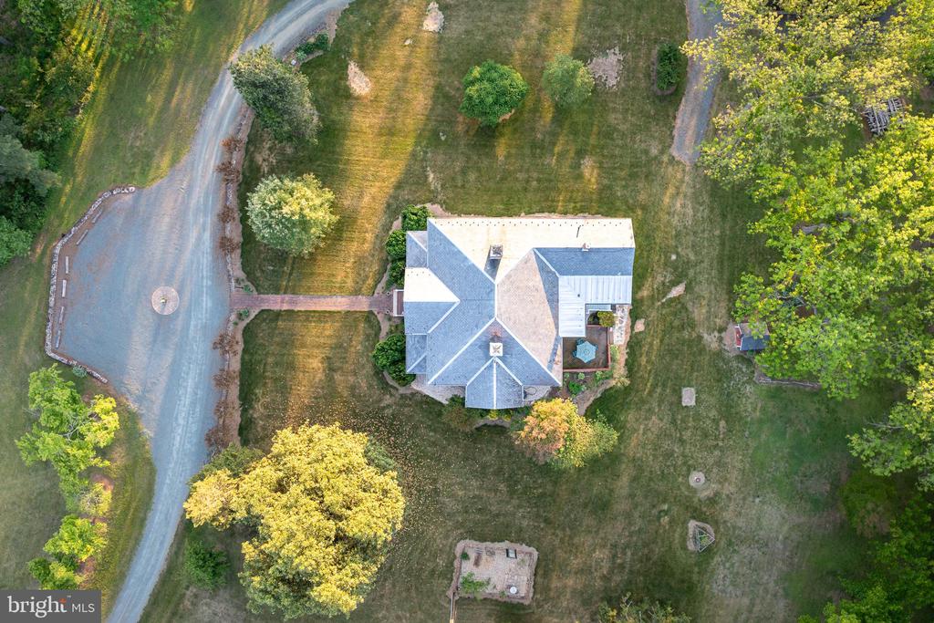 67 THOMAS JEFFERSON PKWY, PALMYRA, Virginia 22963, 5 Bedrooms Bedrooms, ,2 BathroomsBathrooms,Residential,67 THOMAS JEFFERSON PKWY,VAFN2000690 MLS # VAFN2000690