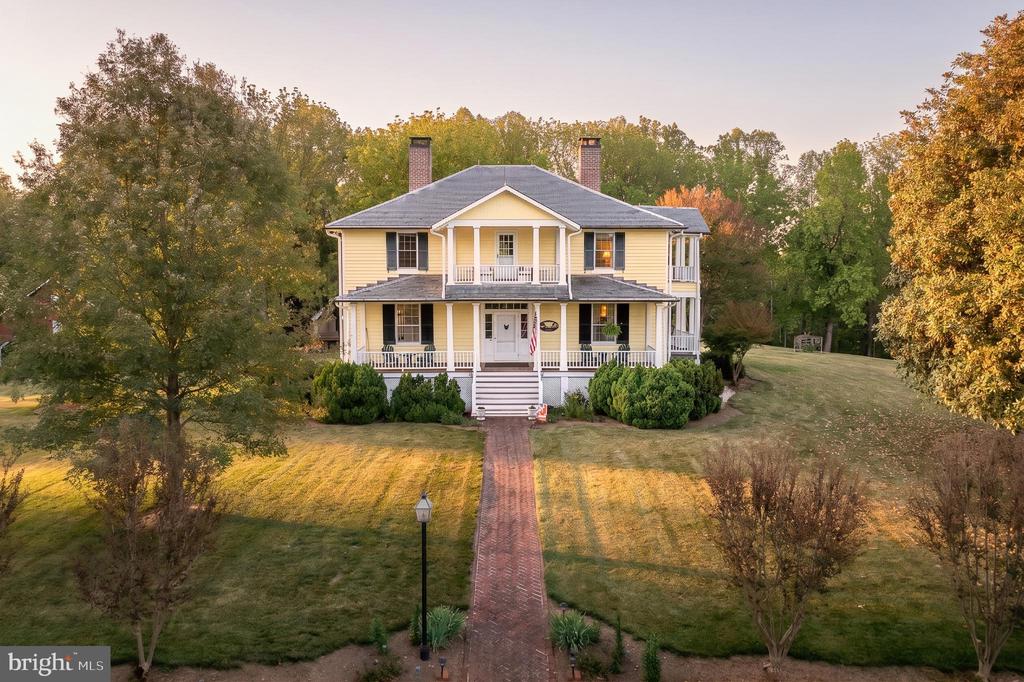 67 THOMAS JEFFERSON PKWY, PALMYRA, Virginia 22963, 5 Bedrooms Bedrooms, ,2 BathroomsBathrooms,Residential,67 THOMAS JEFFERSON PKWY,VAFN2000690 MLS # VAFN2000690