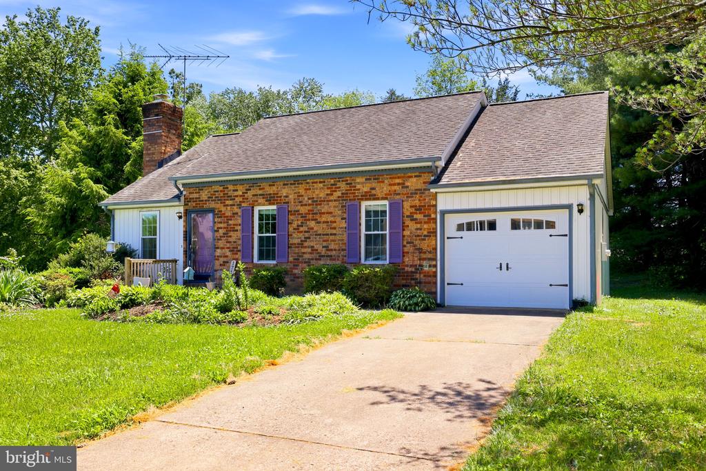 171 KING ST, CULPEPER, Virginia 22701, 3 Bedrooms Bedrooms, ,2 BathroomsBathrooms,Residential,171 KING ST,VACU2013788 MLS # VACU2013788 171 KING ST, CULPEPER, Virginia 22701, 3 Bedrooms Bedrooms, ,2 BathroomsBathrooms,Residential,171 KING ST,VACU2013788 MLS # VACU2013788