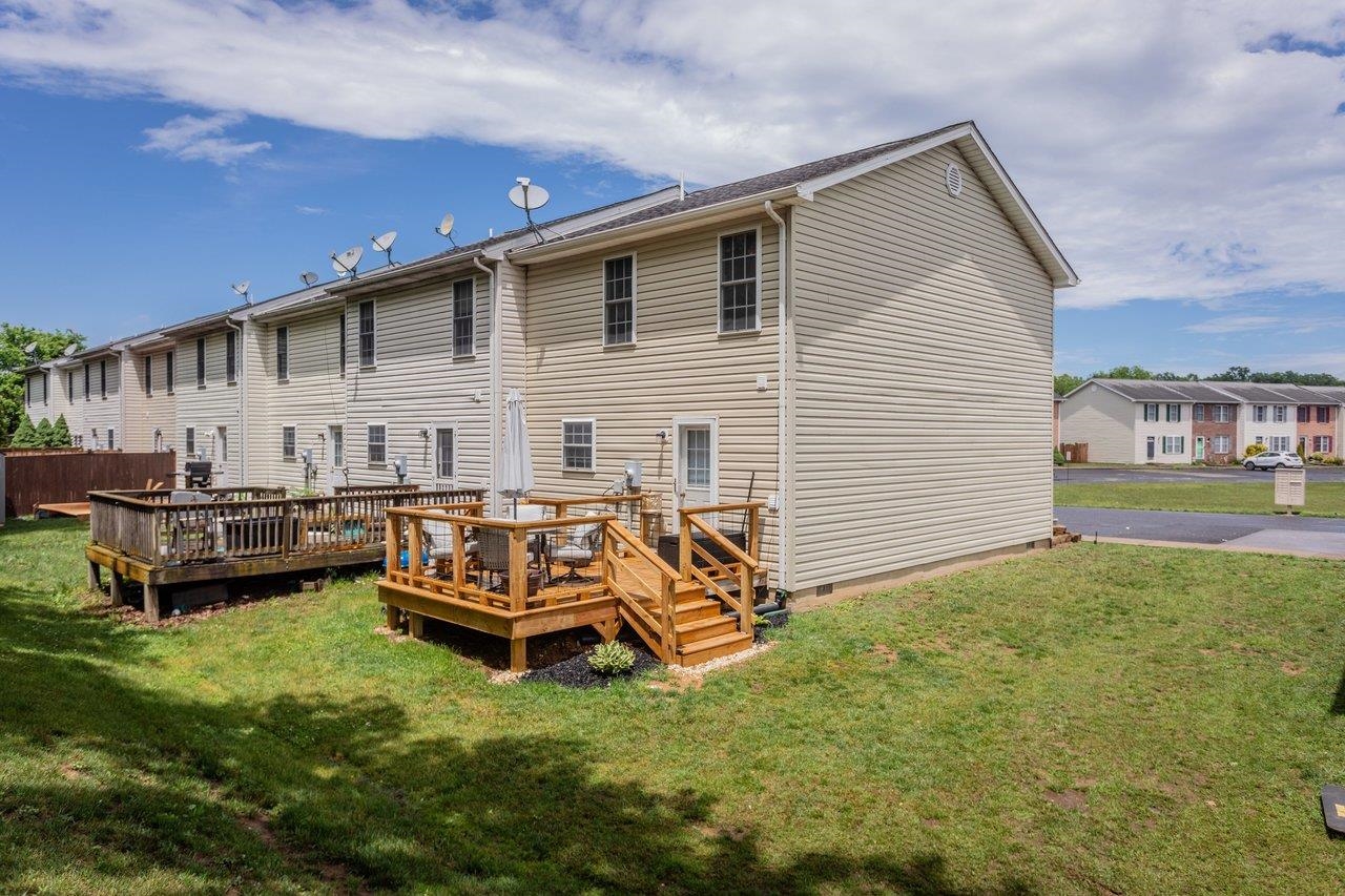 214 KADIES LN, EDINBURG, Virginia 22824, 2 Bedrooms Bedrooms, ,2 BathroomsBathrooms,Residential,214 KADIES LN,677538 MLS # 677538