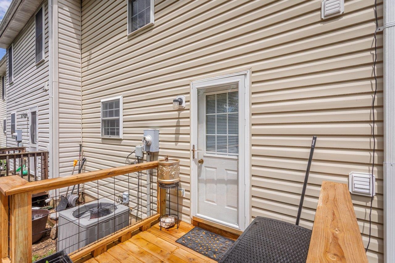 214 KADIES LN, EDINBURG, Virginia 22824, 2 Bedrooms Bedrooms, ,2 BathroomsBathrooms,Residential,214 KADIES LN,677538 MLS # 677538