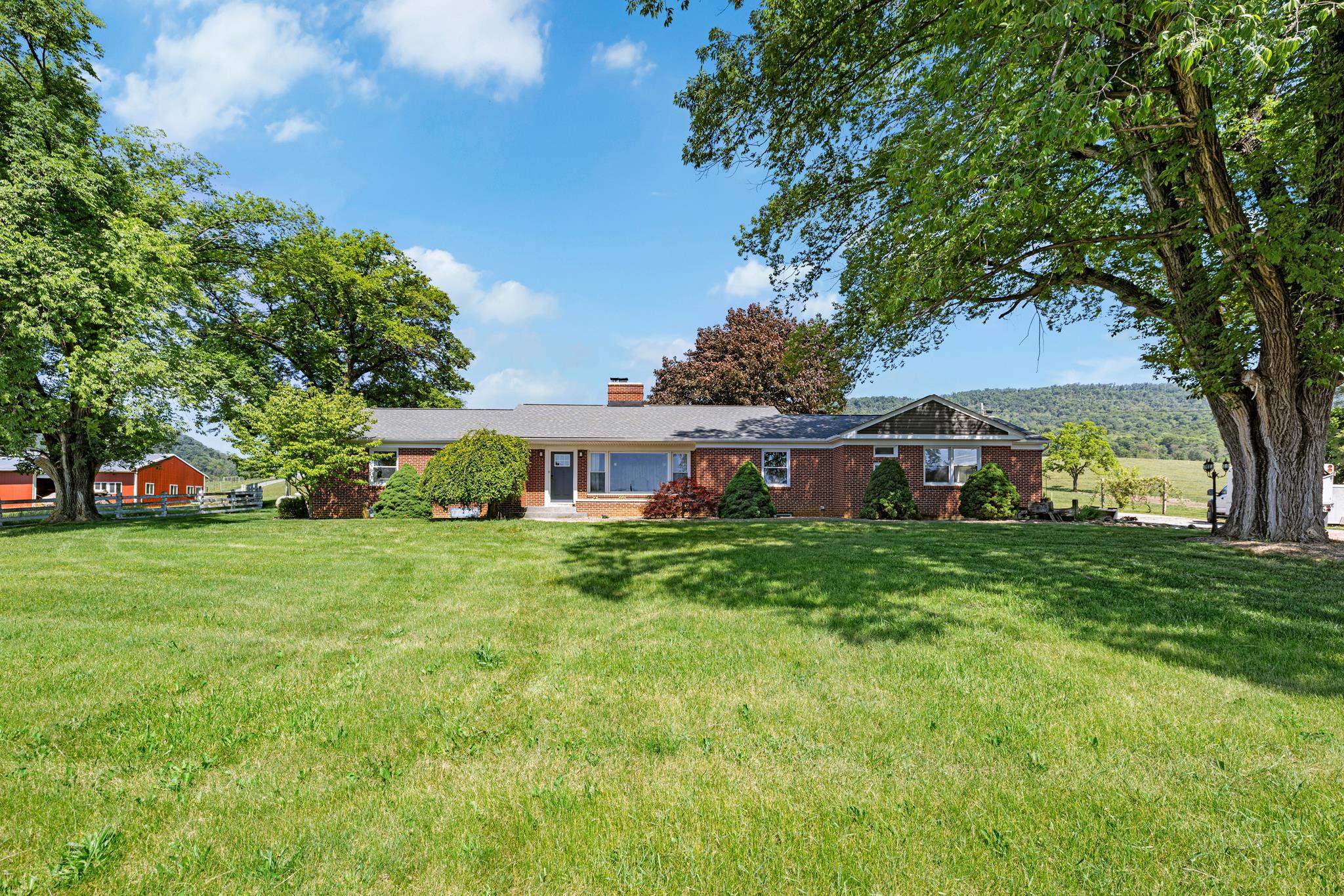 14441 NORTH MOUNTAIN RD, BROADWAY, Virginia 22815, 3 Bedrooms Bedrooms, ,2 BathroomsBathrooms,Residential,14441 NORTH MOUNTAIN RD,677543 MLS # 677543 14441 NORTH MOUNTAIN RD, BROADWAY, Virginia 22815, 3 Bedrooms Bedrooms, ,2 BathroomsBathrooms,Residential,14441 NORTH MOUNTAIN RD,677543 MLS # 677543