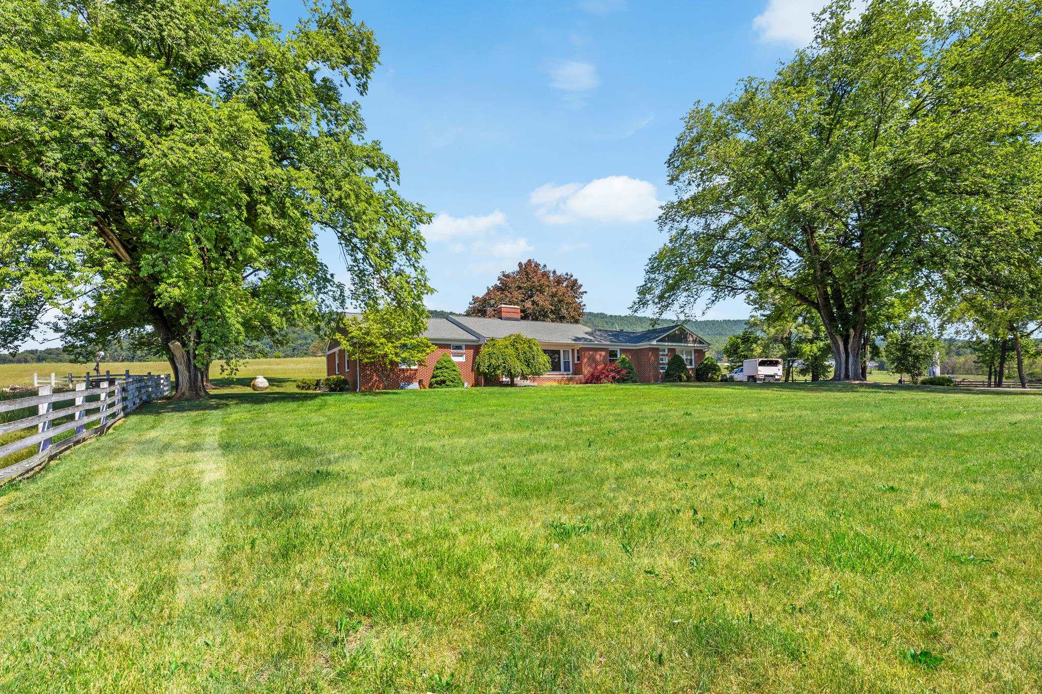 14441 NORTH MOUNTAIN RD, BROADWAY, Virginia 22815, 3 Bedrooms Bedrooms, ,2 BathroomsBathrooms,Residential,14441 NORTH MOUNTAIN RD,677543 MLS # 677543 14441 NORTH MOUNTAIN RD, BROADWAY, Virginia 22815, 3 Bedrooms Bedrooms, ,2 BathroomsBathrooms,Residential,14441 NORTH MOUNTAIN RD,677543 MLS # 677543