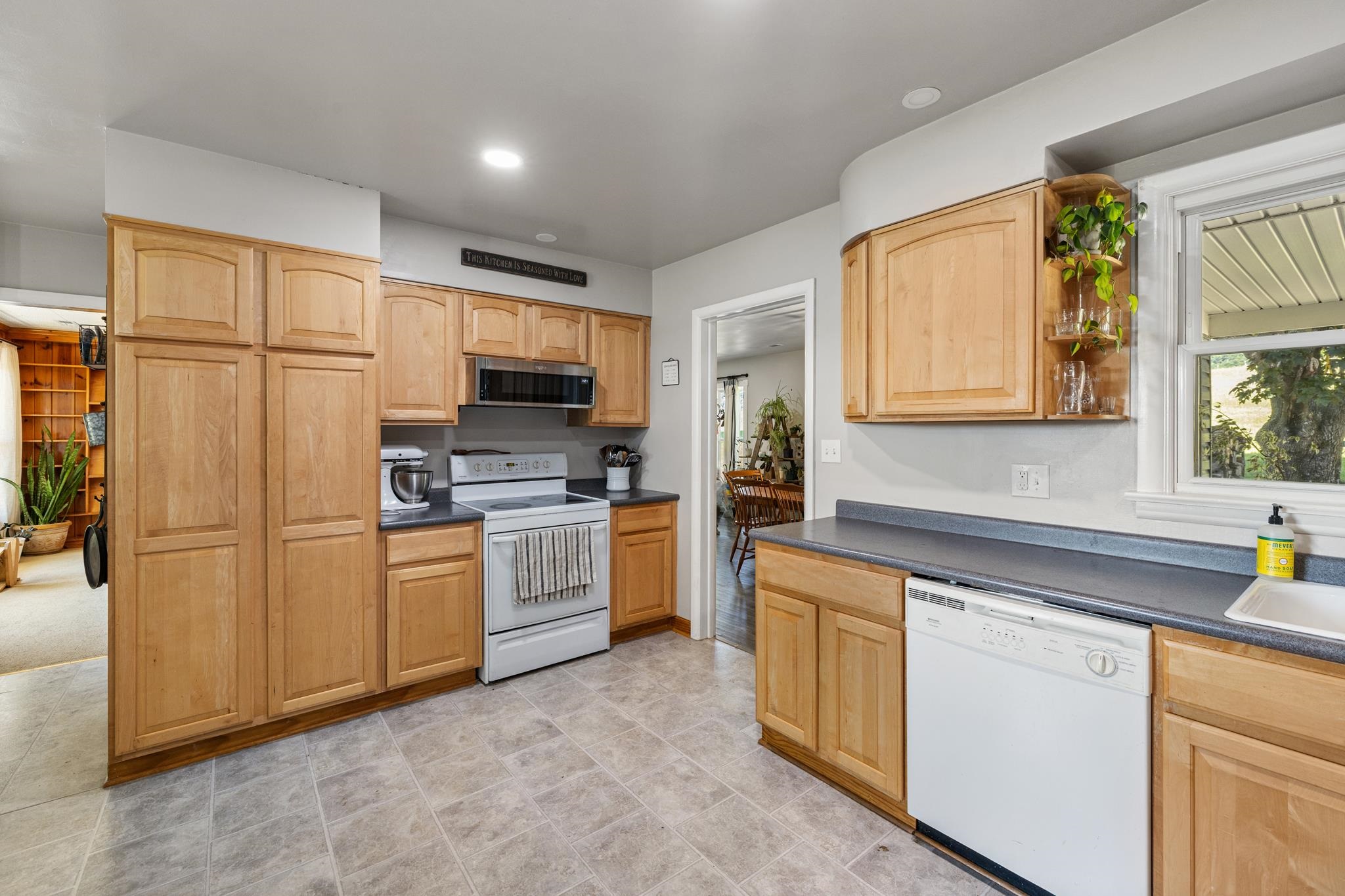 14441 NORTH MOUNTAIN RD, BROADWAY, Virginia 22815, 3 Bedrooms Bedrooms, ,2 BathroomsBathrooms,Residential,14441 NORTH MOUNTAIN RD,677543 MLS # 677543 14441 NORTH MOUNTAIN RD, BROADWAY, Virginia 22815, 3 Bedrooms Bedrooms, ,2 BathroomsBathrooms,Residential,14441 NORTH MOUNTAIN RD,677543 MLS # 677543